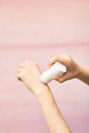 SKIN1004 Madagascar Centella Poremizing Quick Clay Stick Mask 27g view 3