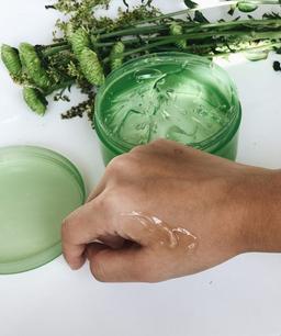 Nature Republic Soothing & Moisture Aloe Vera 92% Soothing Gel 300ml view 4