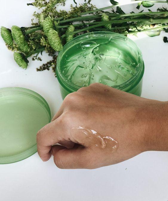 Nature Republic Soothing & Moisture Aloe Vera 92% Soothing Gel 300ml view 4