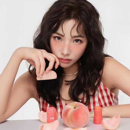 Nature Republic Butter Melting Stick Blusher 01 Peach Butter 7.5g view 3