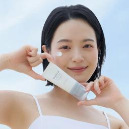 SKIN1004 Madagascar Centella Hyalu-Cica Water-Fit Sun Serum Twin Pack 50ml*2 view 5
